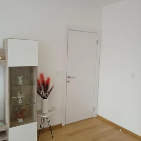 Apartment Happy Day *