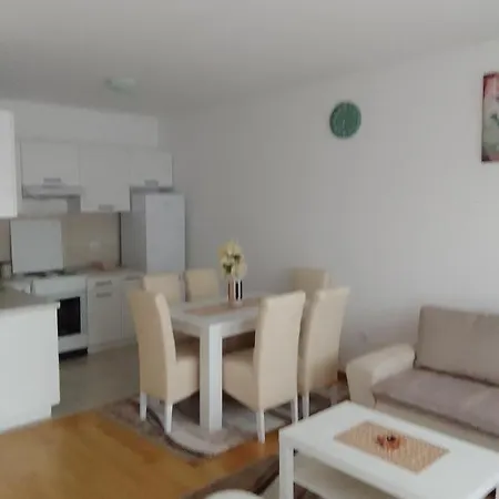 Happy Day Apartment Obrenovac (Belgrade)